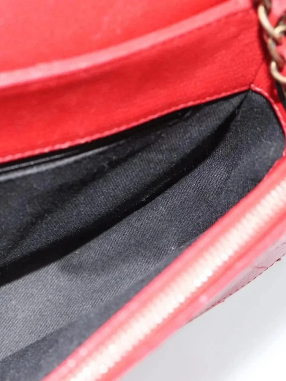 CHANEL Chain Shoulder Bag Calf Skin Red CC Auth ka4671M